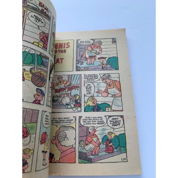 Dennis The Menace "Pocket Full Of Fun" Round & Round Comic Book - Picture 7 of 12